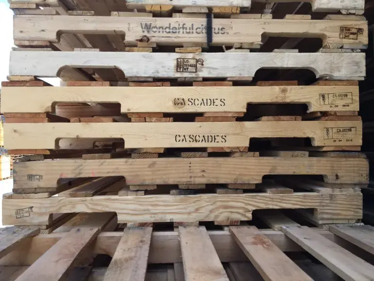 Grade A recycled 48 x 40 pallets